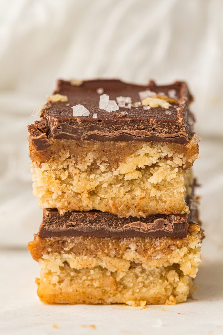 Healthy No-Bake Chocolate Caramel Bars