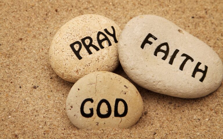 Inspirational God Quotes: 70 Uplifting Messages to Encourage Your Faith