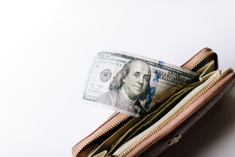 How to Experience Financial Freedom Before You Turn 30: A Millennial’s Guide to Money Mastery